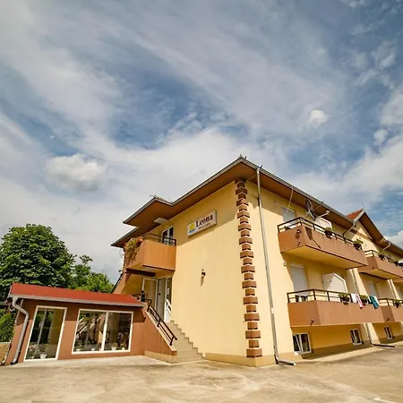 Prenociste Leona 3* Veliko Gradište